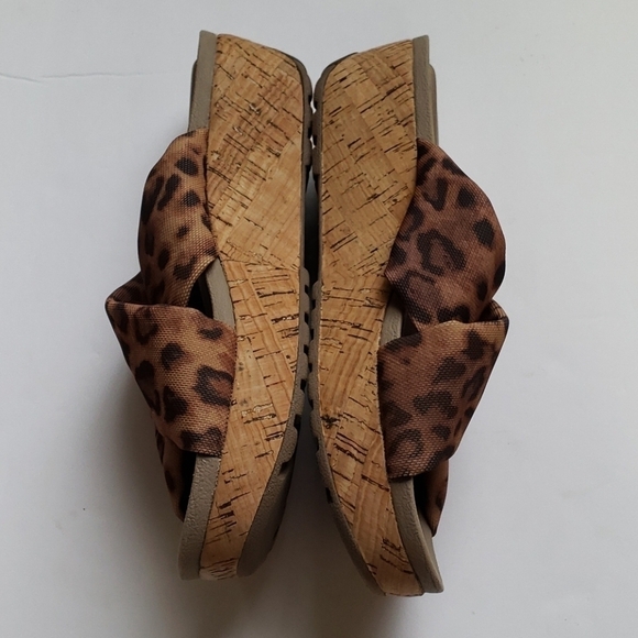 Rockport Land Blvd Animal Print Criss Cross Strap Sandals Sz 5.5 - Picture 2 of 7